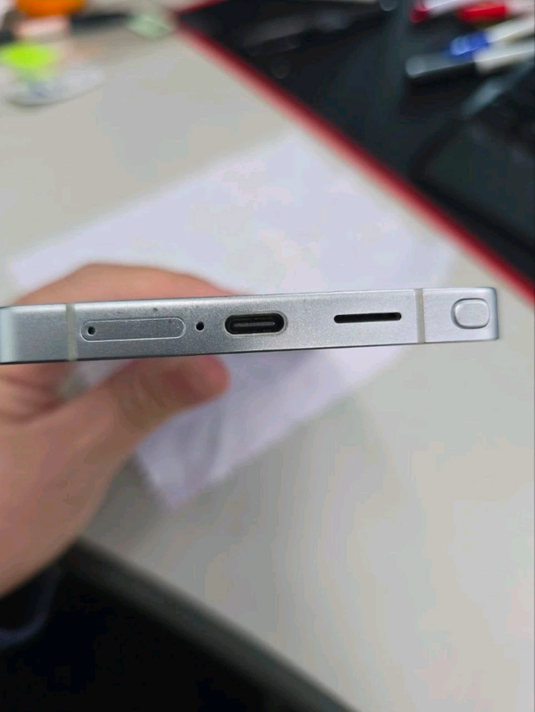 갤럭시 S25 울트라 실버 512GB - 안심되는 중고거래