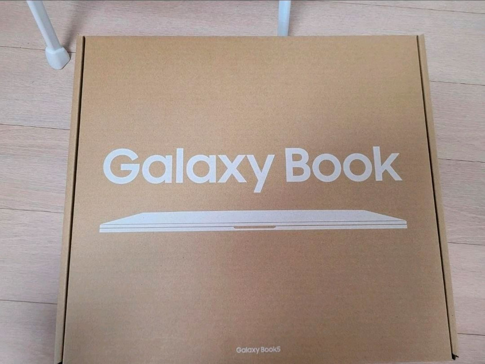 미개봉 새상품 갤럭시 북5 노트북 풀세트 NT750XHD-KC51 이미지