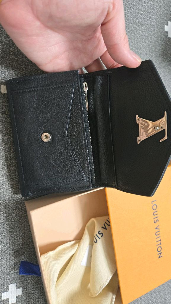 루이비통 락미3단지갑(정품)--3