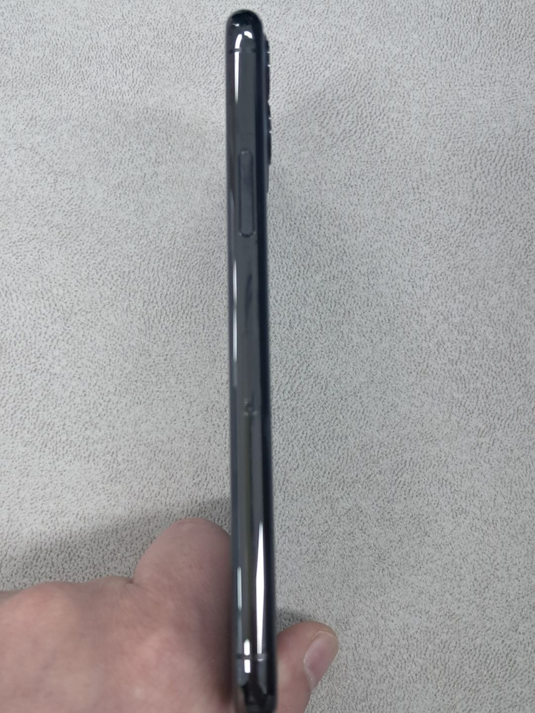 아이폰 11프로 256G 스페이스그레이 판매합니다--3