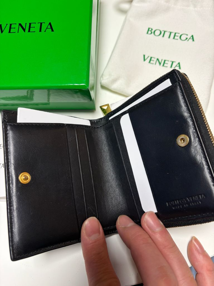 보테가 베네타 카세트 반지갑 블랙 이미지