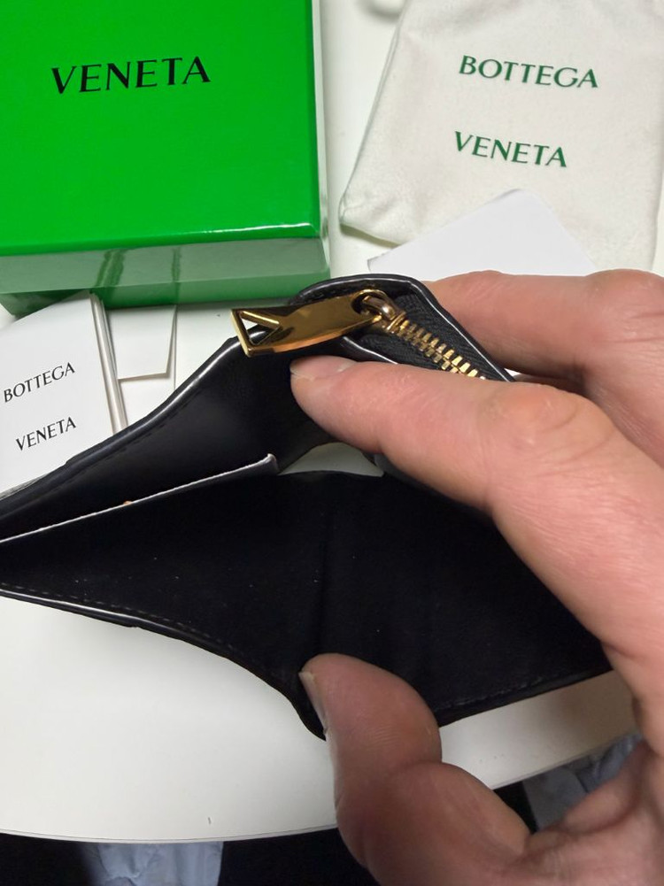 보테가 베네타 카세트 반지갑 블랙 이미지