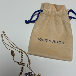 루이비통 나노그램 목걸이