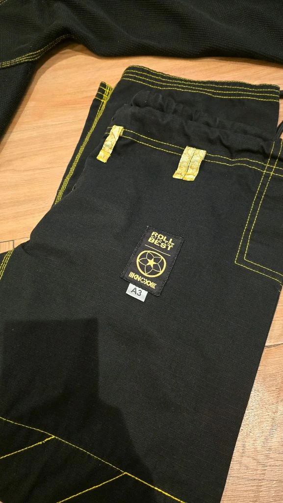 낙스 골드블러디드 NUGZ 블랙 주짓수도복 이미지