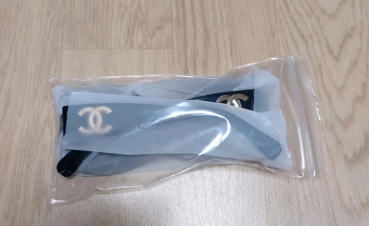 ** CC 로고 블랙 스타일 선글라스(새상품)--0