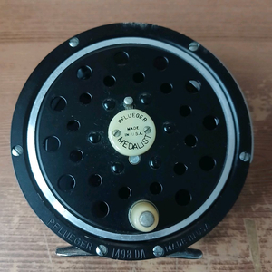 플라이낚시 릴 후루가 메달리스트 1498DA 팝니다