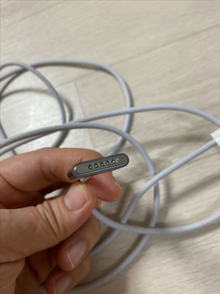 USB-C MagSafe 3 케이블--1