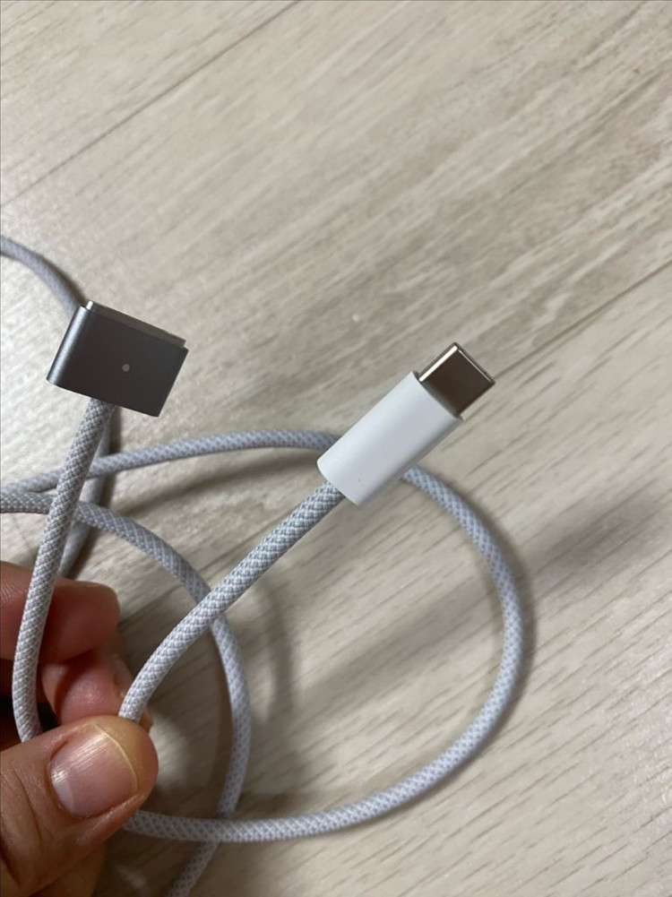 USB-C MagSafe 3 케이블--2
