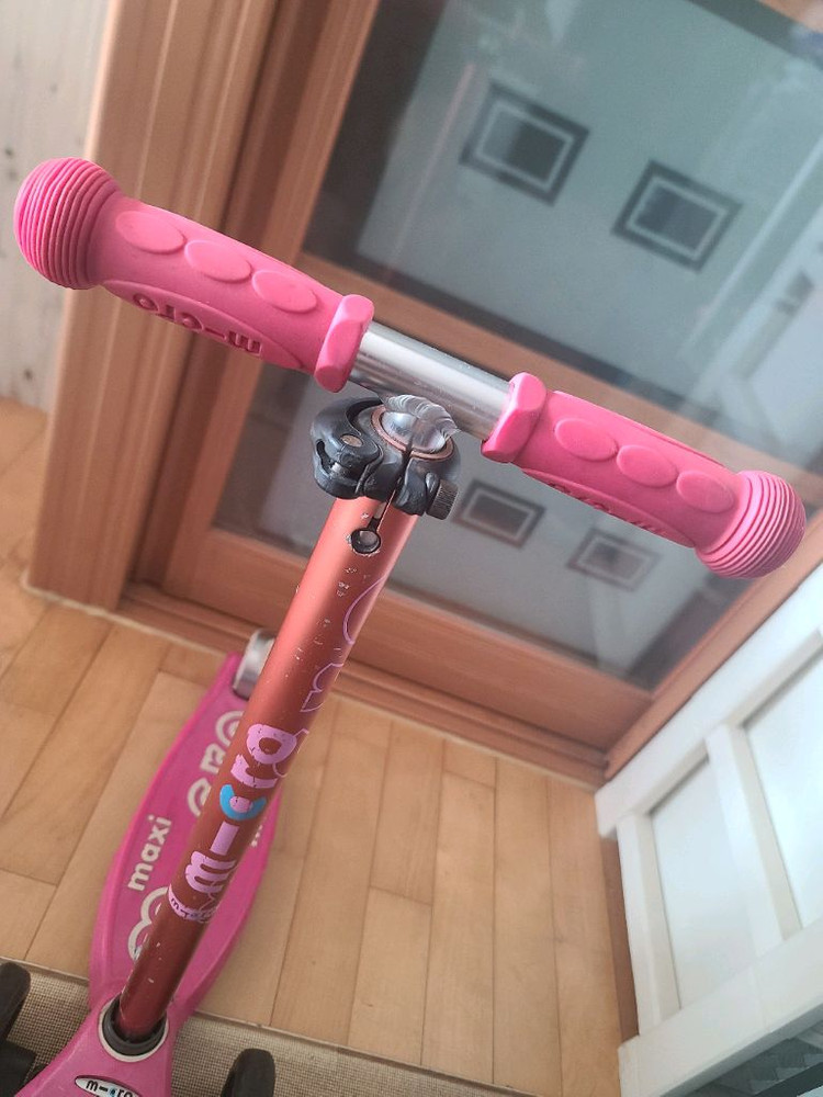 마이크로 맥시 디럭스 led 킥보드 핑크--2