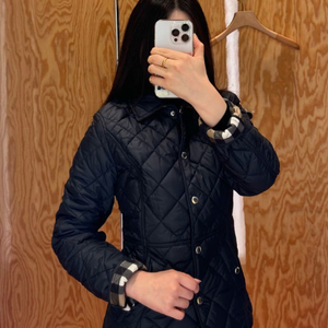 버버리 퀼팅자켓 네이비블랙(M)