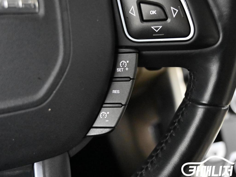 [랜드로버]레인지로버 이보크 2.0 TD4 SE (5인승) #3월급매--9