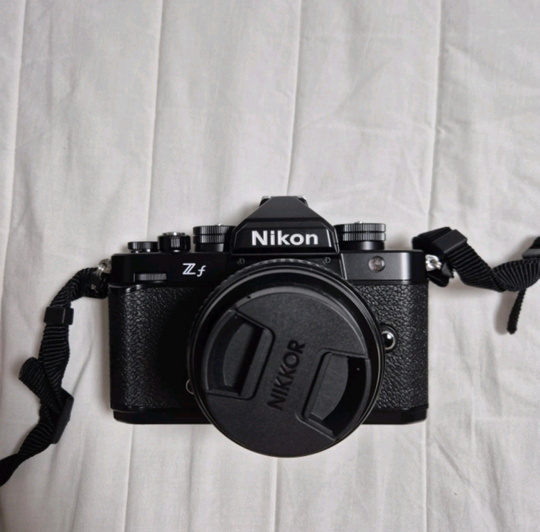 니콘 zf 풀프레임 미러리스 카메라 40mm 렌즈 판매--1