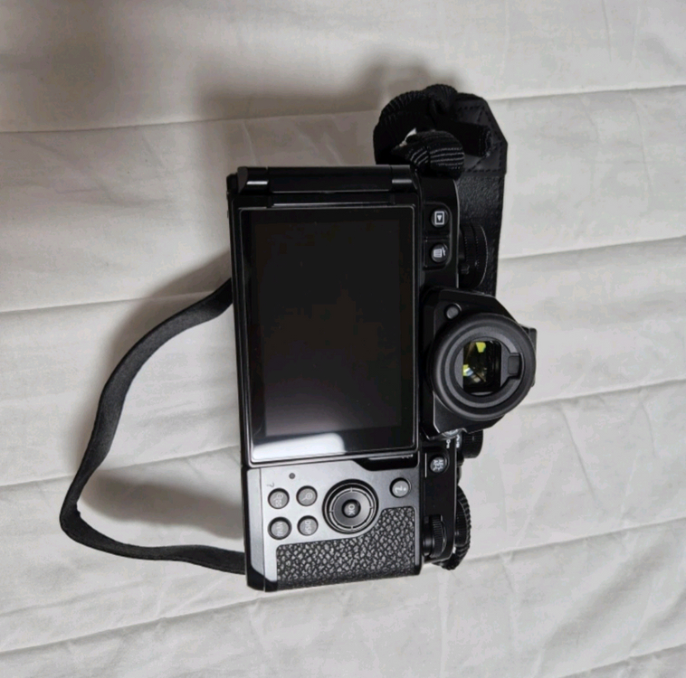 니콘 zf 풀프레임 미러리스 카메라 40mm 렌즈 판매--2