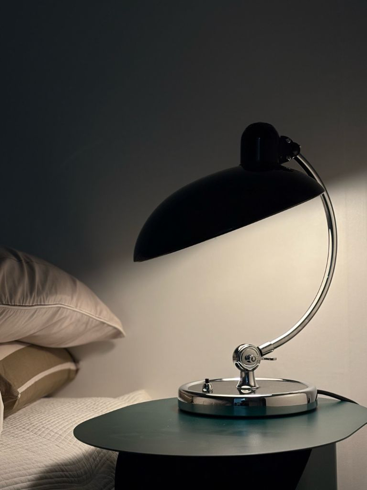 프리츠한센 카이저 이델 럭셔리 명품 테이블 램프 북유럽 룩서스 스탠드 조명 6631T 블랙모델 판매 이미지