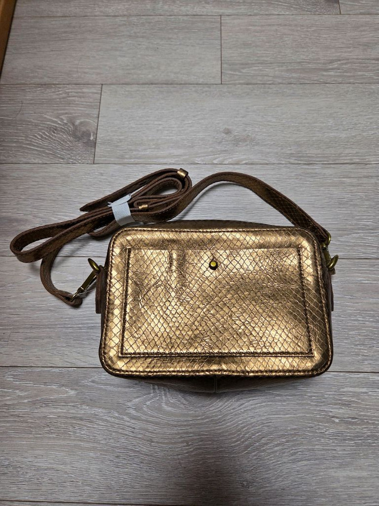 (새상품) 메이드웰 골드 소가죽 카메라백--2