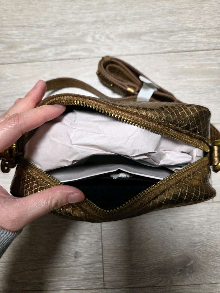 (새상품) 메이드웰 골드 소가죽 카메라백--5