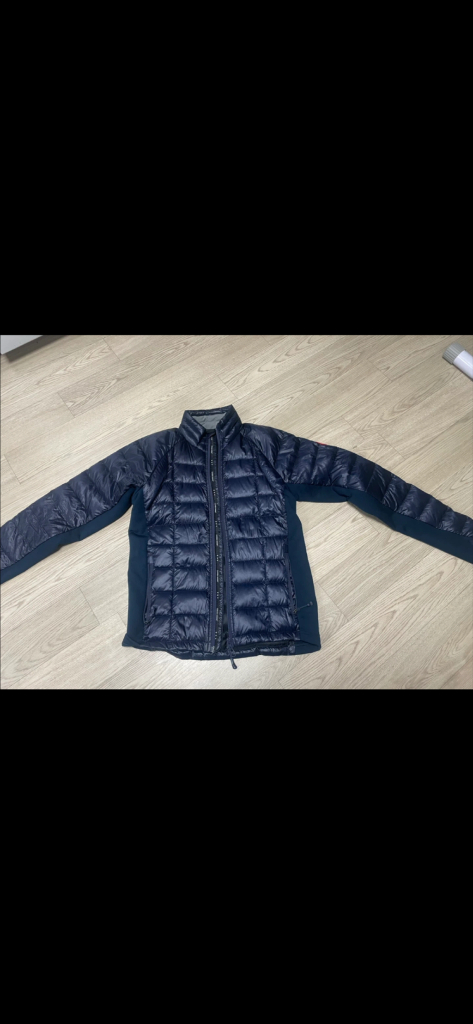 캐나다 구스 초경량 다운 자켓 M (95-100) 판매합니다--1
