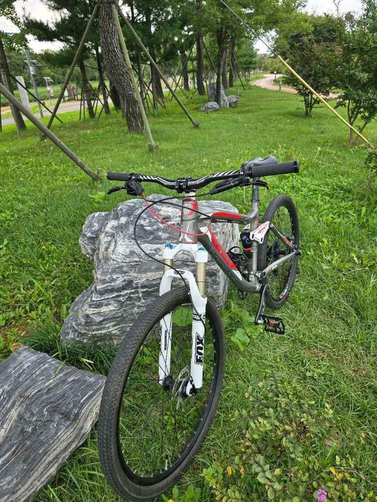 MTB 풀샥 트랙 자전거 이미지