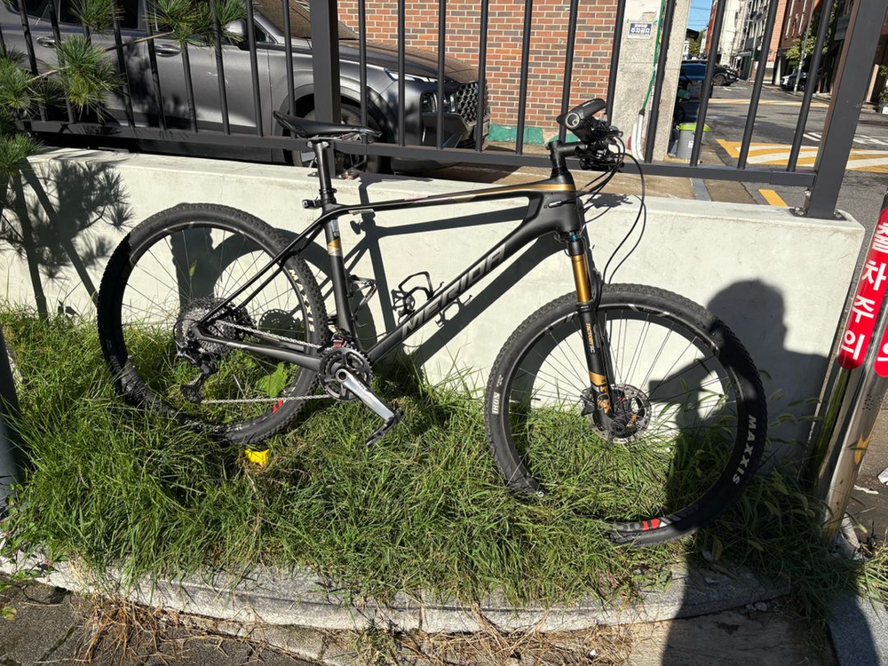 메리다 xtr 카본 MTB 사이즈 라지--5