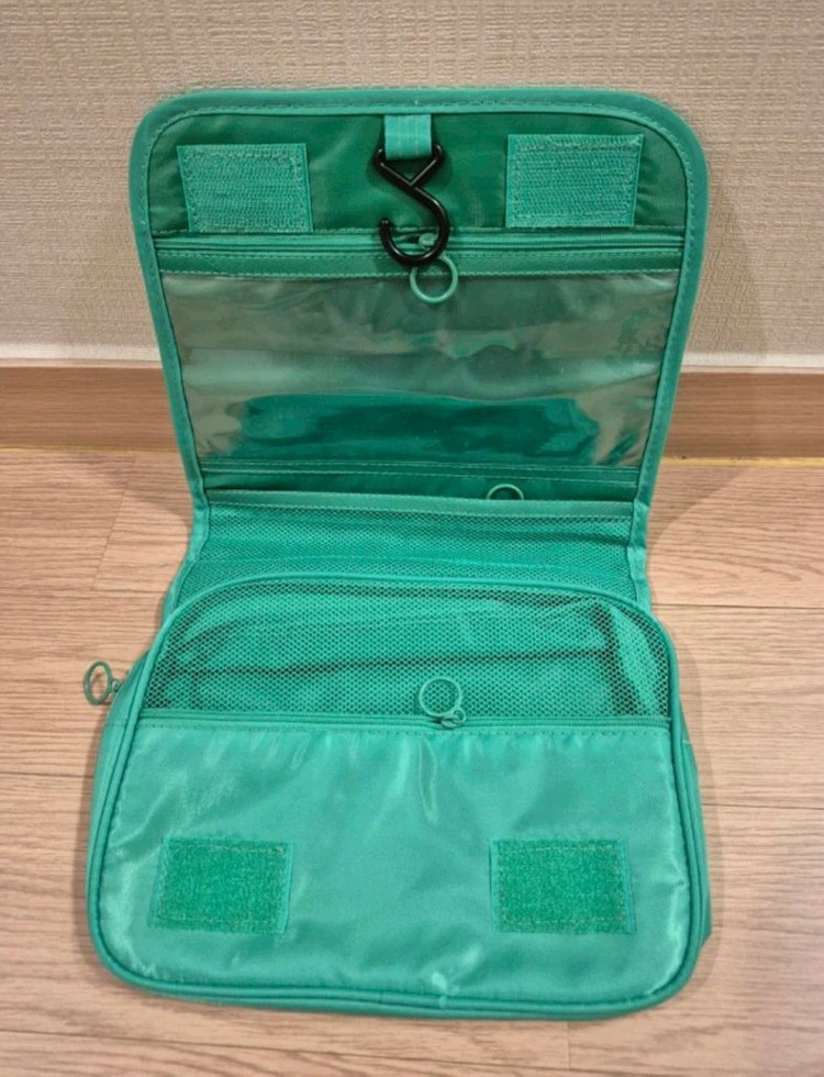 [미개봉 새상품] 이지듀 멜라 비 토닝 앰플 기미쿠션+에디션 케이스+트래블백 4종세트--8