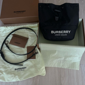 백화점구매!버버리 포이베 블랙 이미지