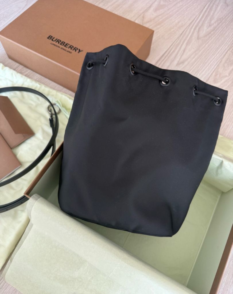 백화점구매!버버리 포이베 블랙 이미지