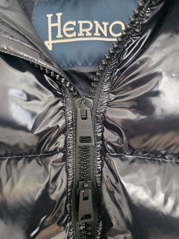 에르노(HERNO)글로스 보머 구스다운 패딩 블랙 (105)자켓 이미지