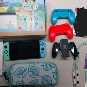 닌텐도 스위치 동물의 숲 에디션 풀박스와 아미보 카드 이미지