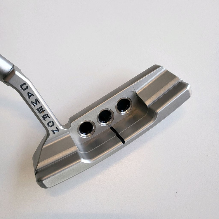 스카티카메론 셀렉트 뉴포트2 블랙 서클티 커스텀 퍼터 34인치 최상급 이미지