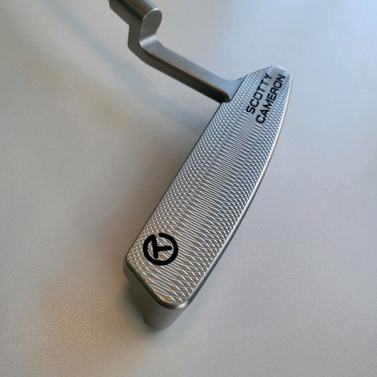 스카티카메론 셀렉트 뉴포트2 블랙 서클티 커스텀 퍼터 34인치 최상급 이미지