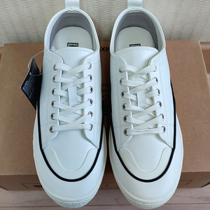 식스핏 가죽스니커즈260 남자 운동화 키높이 새상품 이미지