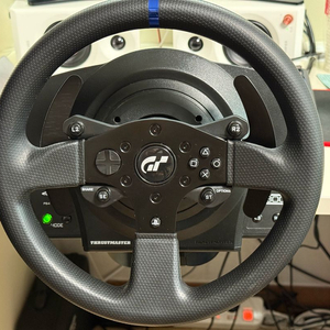 트러스트마스터 T300RS GT 레이싱 휠