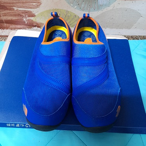 노스페이스 포쉬 아쿠아 슈즈