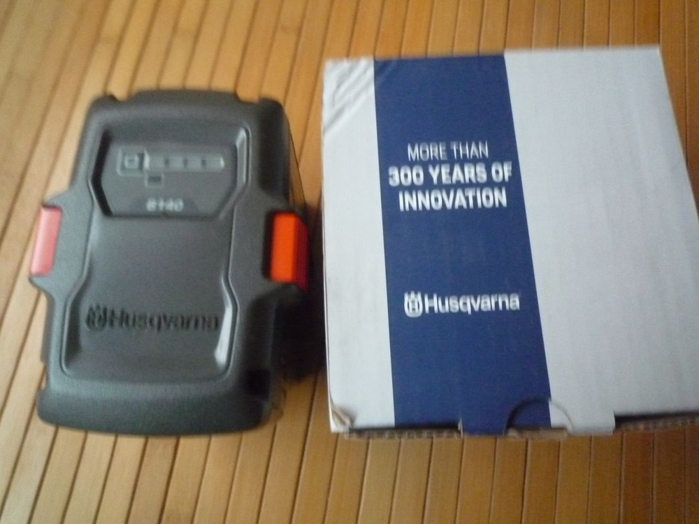 (가격내림)허스크바나 40v급속 충전기(qc330) 배터리별도--2