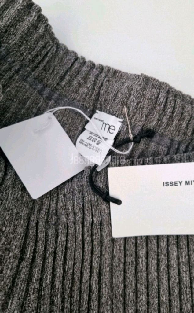 미이세이미야케 플리츠플리즈 코듀로이 플리츠 팬츠 차콜 새상품--3