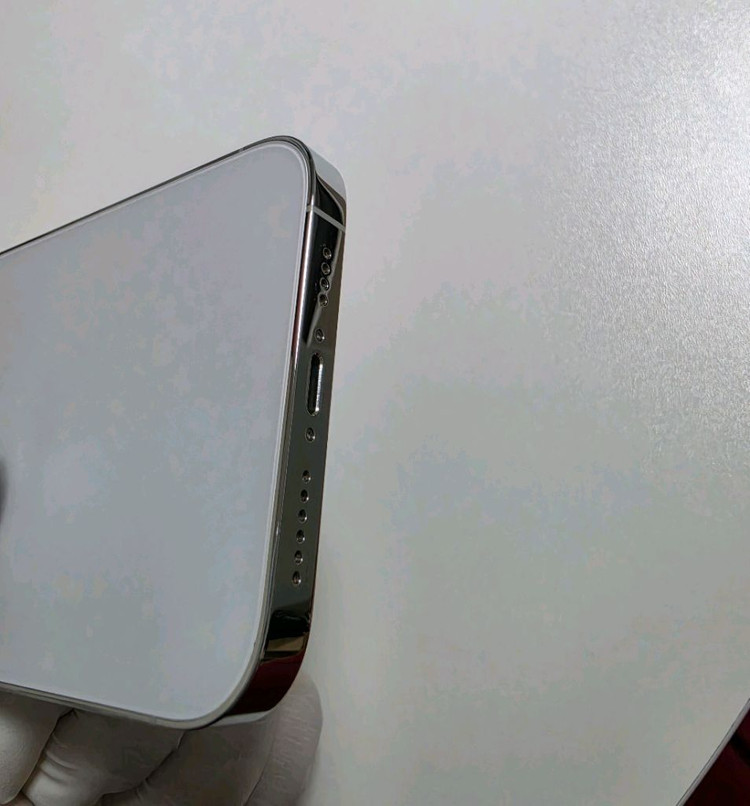 아이폰14 프로맥스 256GB 배터리100% 실버 S급 풀박스--9