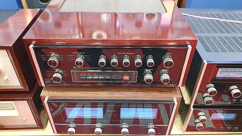 매킨토시MC7270파워앰프/C34V프리앰프/우드케이스/초민트급 이미지