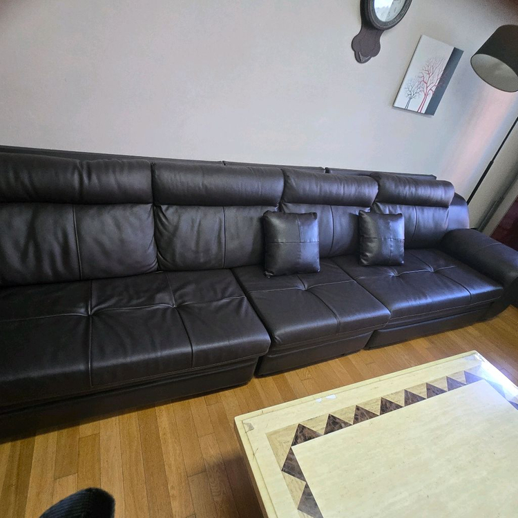 거실 가죽 소파 이미지