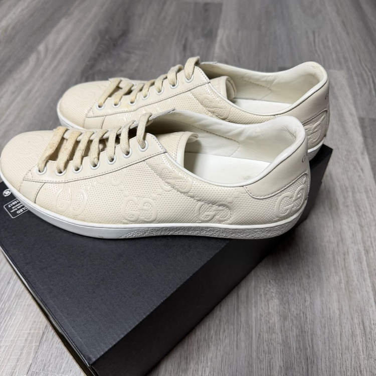 구찌 남성 에이스 GG 엠보스 스니커즈 7사이즈 이미지