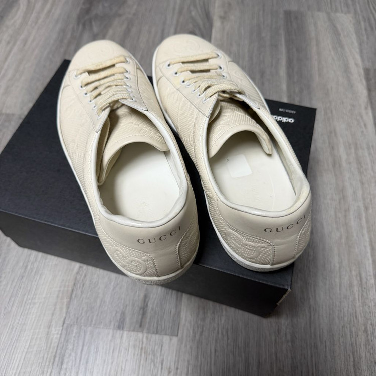 구찌 남성 에이스 GG 엠보스 스니커즈 7사이즈 이미지