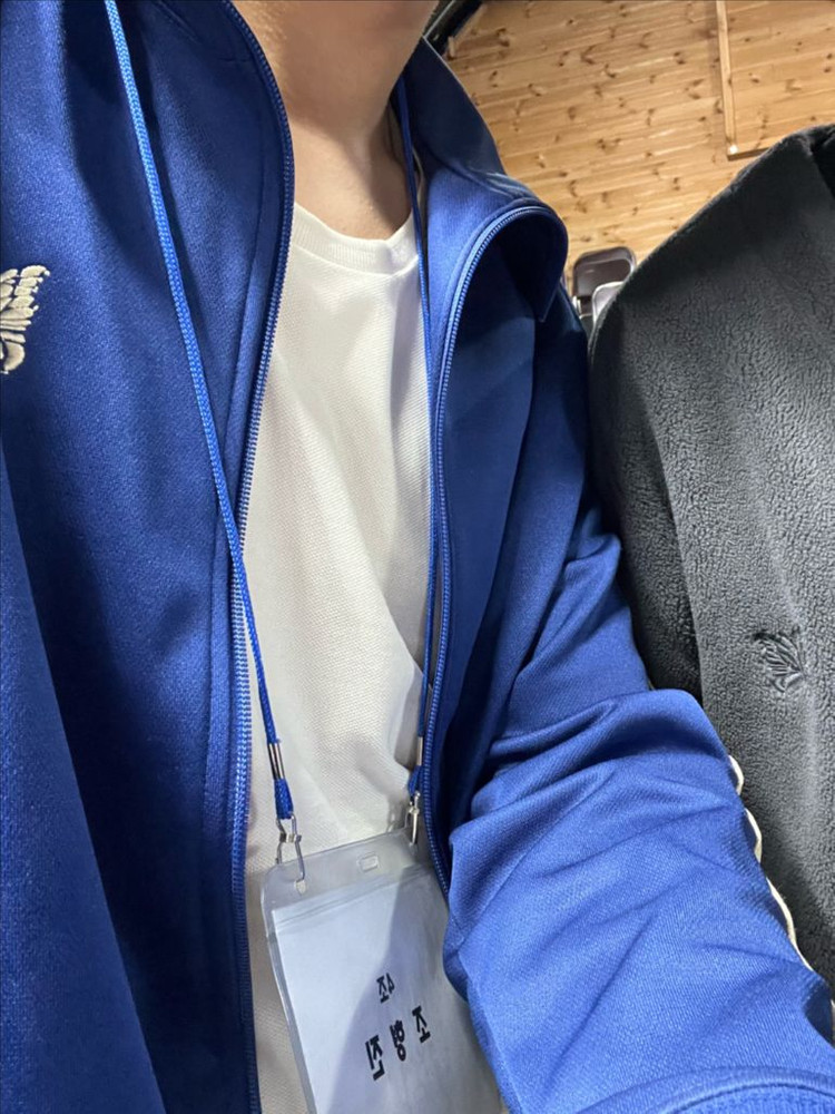 니들스 트랙자켓 로얄블루--1