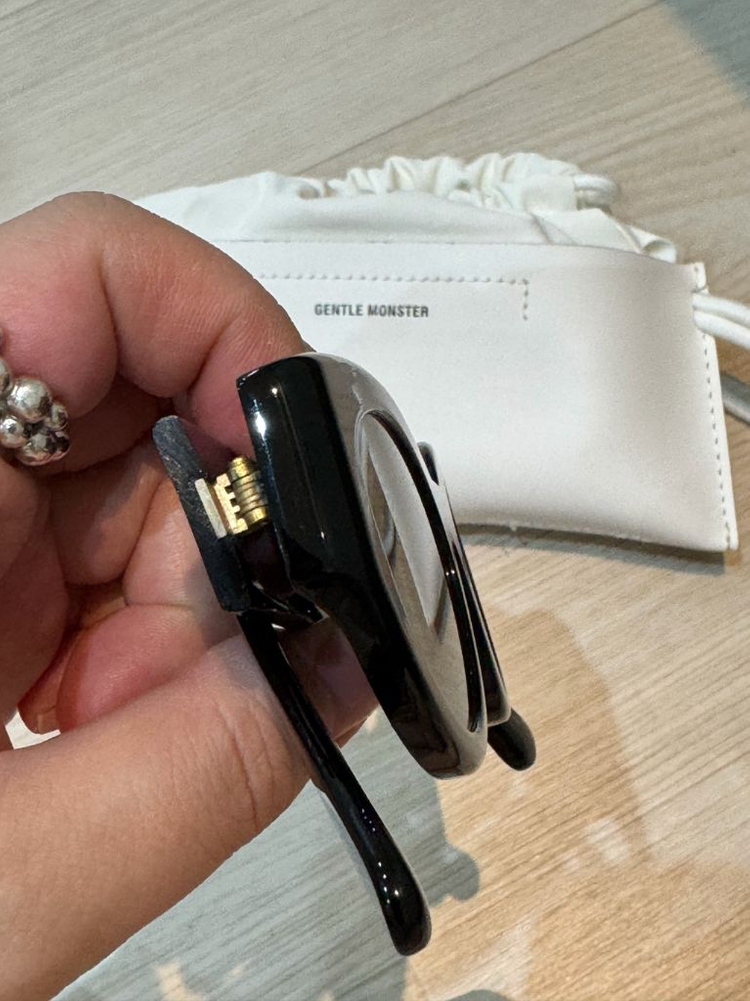 젠틀몬스터 선글라스 TAZY--1