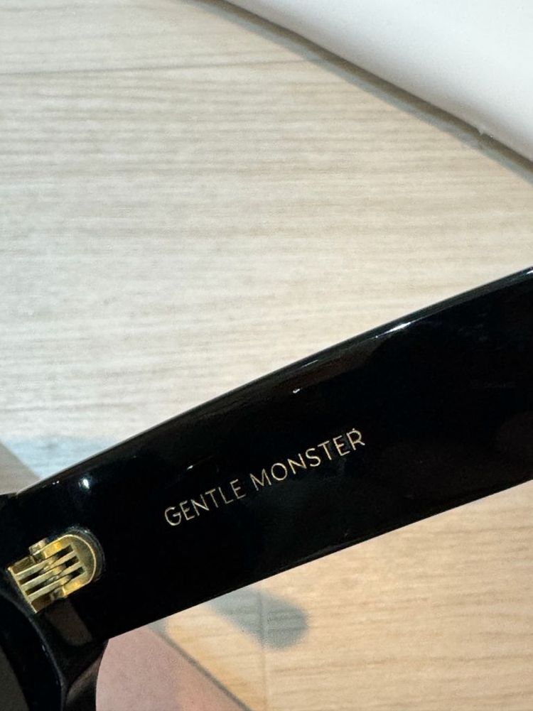 젠틀몬스터 선글라스 TAZY--4