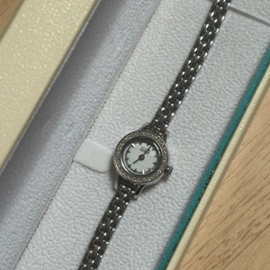 스톤헨지 실버 체인 시계