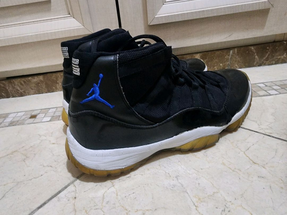 나이키 에어 조던 11 스페이스잼 275 이미지