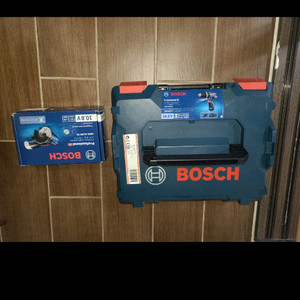 보쉬 충전함마드릴+충전그라인더 미사용 이미지