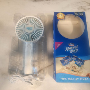 [핸디선풍기] 아몬드브리즈 USB 미니 휴대용 선풍기 미사용 제품