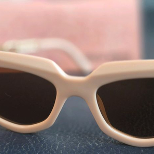 고급 선글라스 핑크 베이지 (새상품)