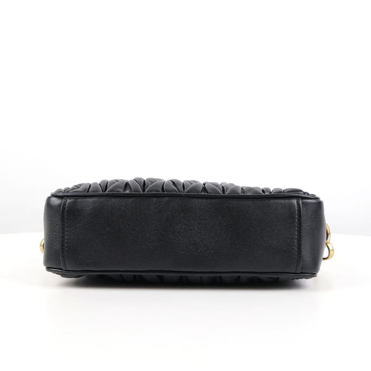 [중고명품다올] 미우미우 로고 나파 마테라쎄 체인 크로스백 블랙 금장 5BH118--4