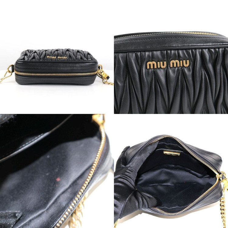 [중고명품다올] 미우미우 로고 나파 마테라쎄 체인 크로스백 블랙 금장 5BH118--8